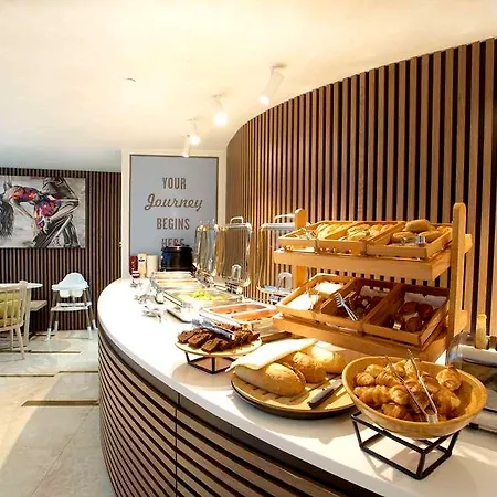 Hampton By Hilton Old 3*