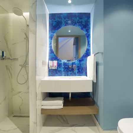 Hampton By Hilton Old 3* イスタンブール