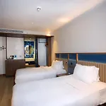 Hampton By Hilton Old Szálloda 3*