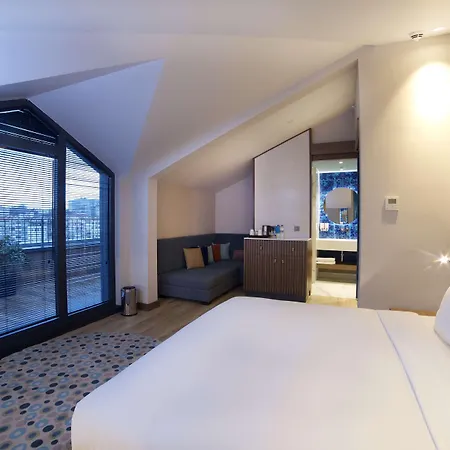 Hampton By Hilton Old Hotel