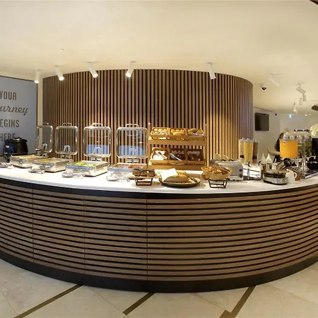 Hotel Hampton By Hilton Old