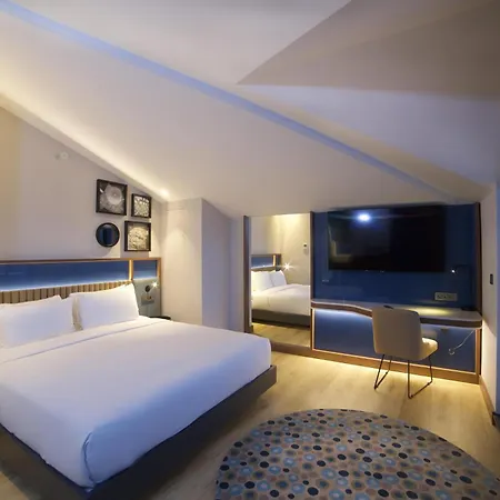 Hotel Hampton By Hilton Old Estambul