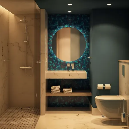 Hampton By Hilton Old 3*