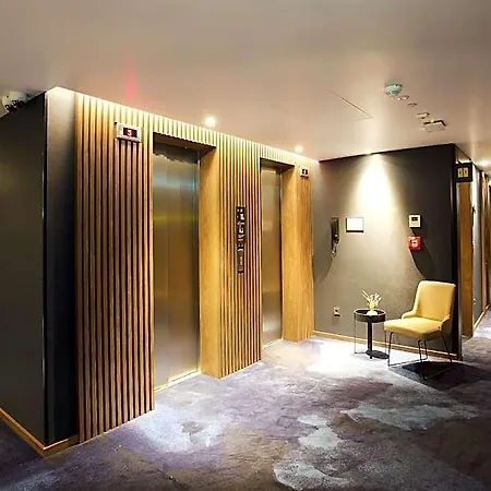 Hampton By Hilton Old Hotel 3*