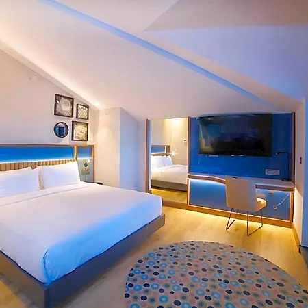 Hampton By Hilton Old 3* Istanbul