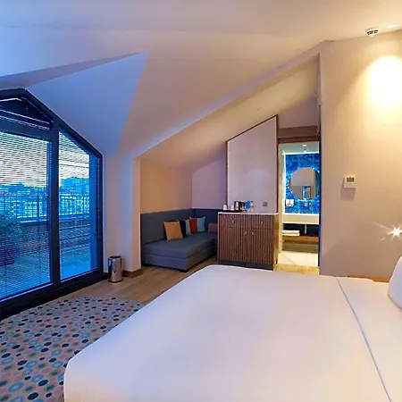 Hampton By Hilton Old Hotel
