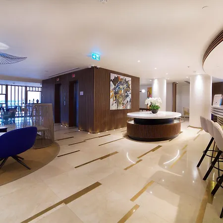 Hotel Hampton By Hilton Old