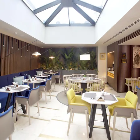Hampton By Hilton Old 3* Istanbul